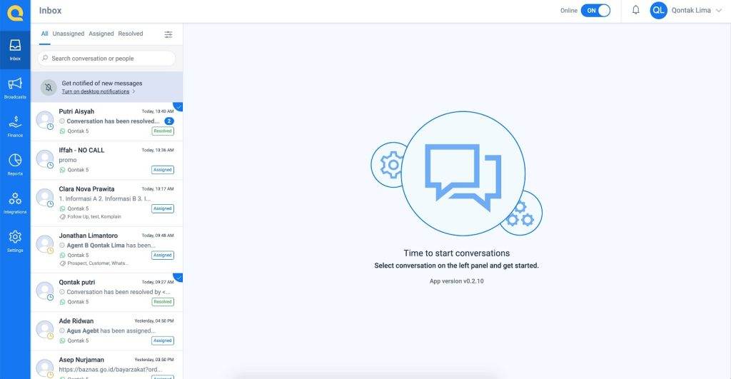 WhatsApp Chat Panel